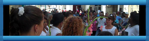 CUBA: Las charlas pblicas como estrategia de lucha de las Damas de Blanco. Por Leonor Reinot Borges. cubademocraciayvida.org  web/folder.asp?folderID=136  