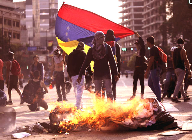 Venezuela: Estado de postracin tirnica. Por Eloy A Gonzalez.                                                                                                                                                                             CUBA DEMOCRACIA Y VIDA.ORG                                                            web/folder.asp?folderID=136 