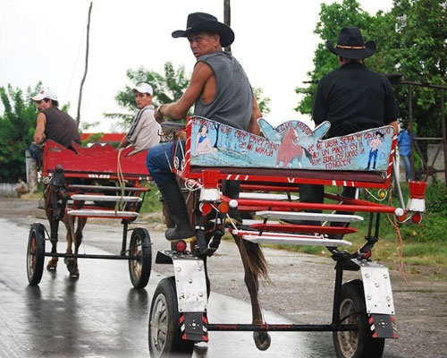 "La cultura nortea llega a Cuba". Por E. A. Gonzlez. cubademocraciayvida.org web/folder.asp?folderID=136 