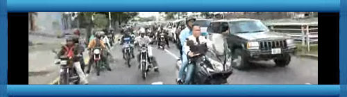 VENEZUELA VIDEO EN VIVO: Caravana de diputados juntos a Guaid rumbo a la Asamblea Nacional. cubademocraciayvida.org web/folder.asp?folderID=136      