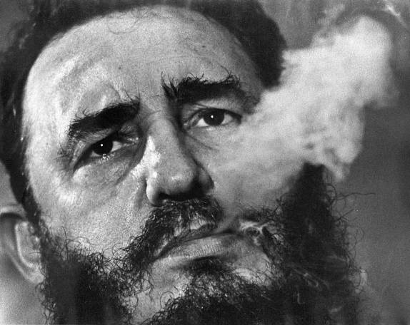 EL DILOGO NO EST DENTRO DE LA REVOLUCIN  Por el Doctor Alberto Roteta Dorado.    cubademocraciayvida.org                                                                                                   web/folder.asp?folderID=136