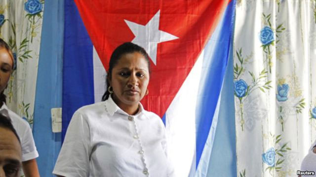 CUBA: Más de 60 Damas de Blanco asisten a misa. Belkis Cantillo, fue seleccionada como miembro de la delegación que viajará a Bruselas a recibir el Premio Sajarov del Parlamento Europeo. web/folder.asp?folderID=136 