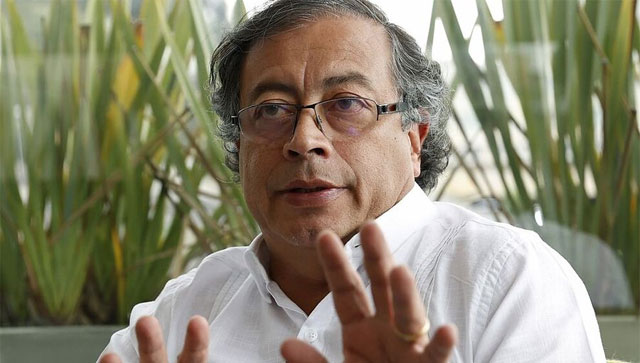 COLOMBIA ACABA DE CAER EN LAS MALOLIENTES FAUCES DEL COMUNISMO. Por el Doctor Alberto Roteta Dorado.            CubaDemocraciayVida.ORG                                                           web/folder.asp?folderID=136
