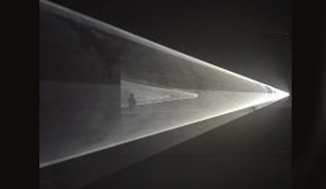 Fracción de segundo de Anthony McCall, en el Museo Guggenheim Bilbao. Por Félix José Hernández.                                                                                                        Cuba Democracia y Vida.org                                                                                                                                                                                                                                                                             web/folder.asp?folderID=136
