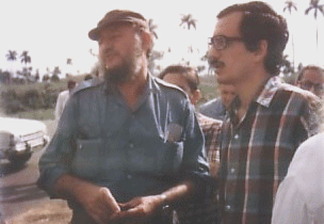 Gua de turistas italianos en Cuba (1970 a 1980). Por Flix Jos Hernndez.     cubademocraciayvida.org                                                                                                                                                      web/folder.asp?folderID=136