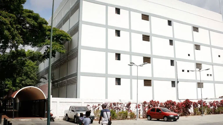 CUBA-VENEZUELA: El caso de Jorge Alberto Fernndez, un turista cubano-estadounidense detenido, golpeado y abandonado en Venezuela, fue acusado de terrorismo por llevar un dron Por Sebastiana Barrez.     CUBADEMOCRACIAYVIDA.ORG                                                                                                                                                                                          web/folder.asp?folderID=136