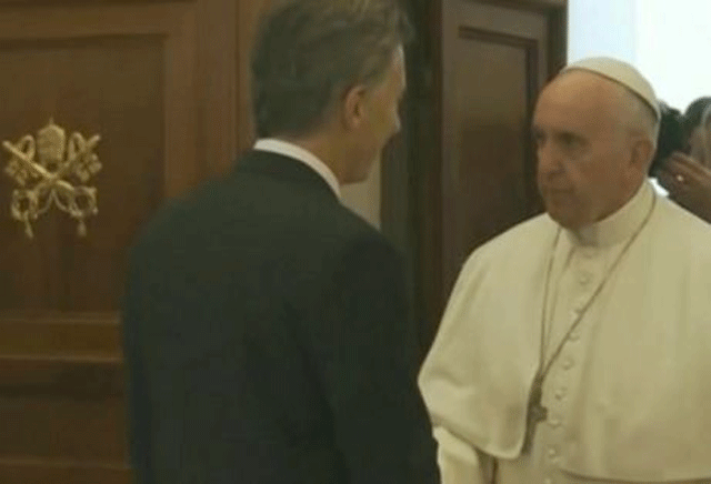 As recibi el Papa a Cristina, y as a Macri. Por David Rey. cubademocraciayvida.org web/folder.asp?folderID=136